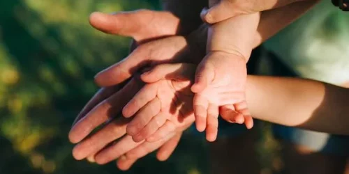 happy-beautiful-family-big-garden-dawn-time_1328-1069